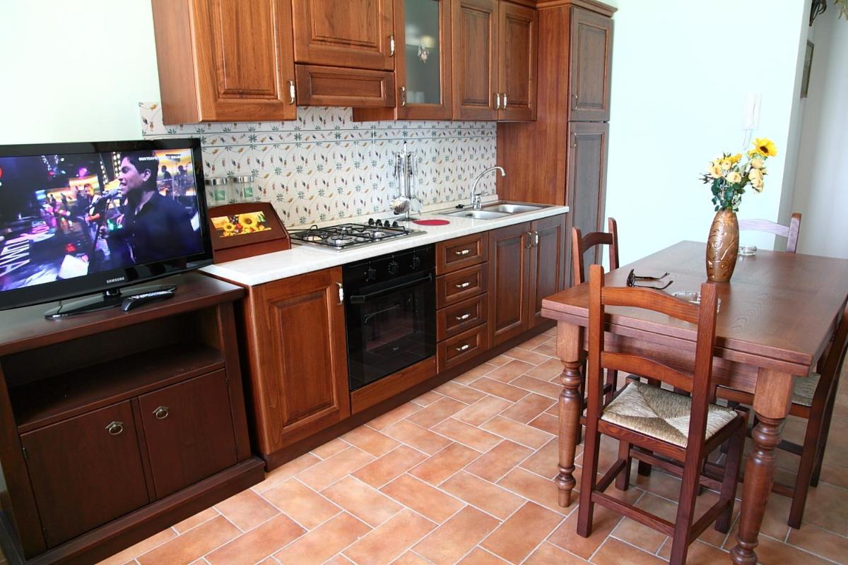 Sikelios Apartments Чефалу Экстерьер фото