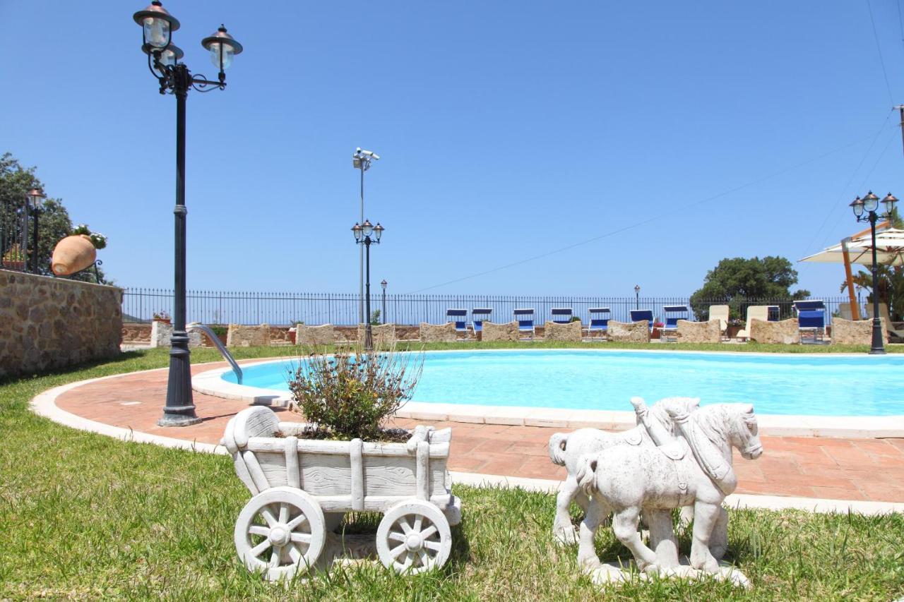 Sikelios Apartments Чефалу Экстерьер фото